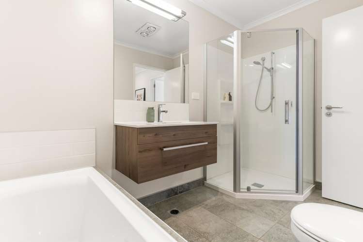 8 Oioi Road Hobsonville_14