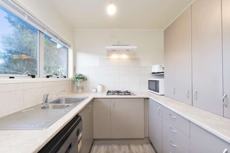 1/217 Swanson Road Henderson_17