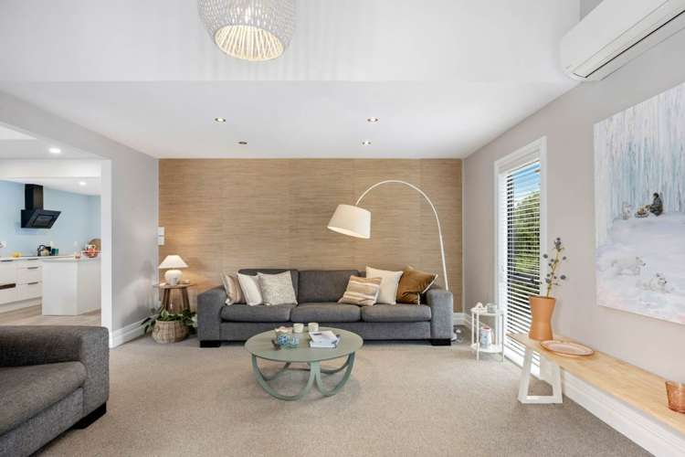 37 Amorino Drive Red Beach_3