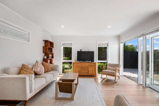 2/56 Rukutai Street 1743_2