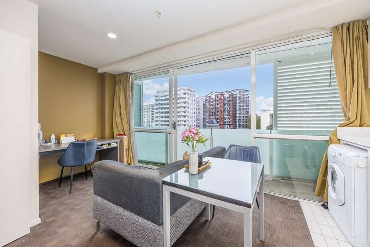 825/10 Waterloo Quadrant Auckland Central_5