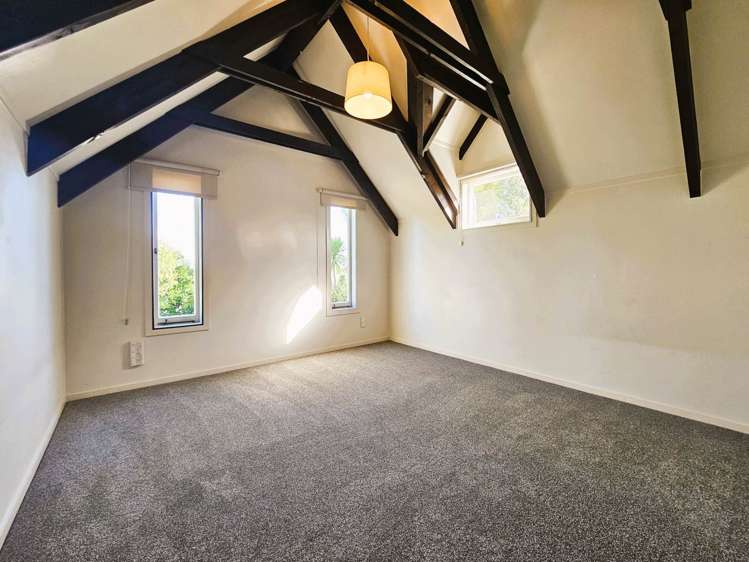 2/135b Vauxhall Road Narrow Neck_9