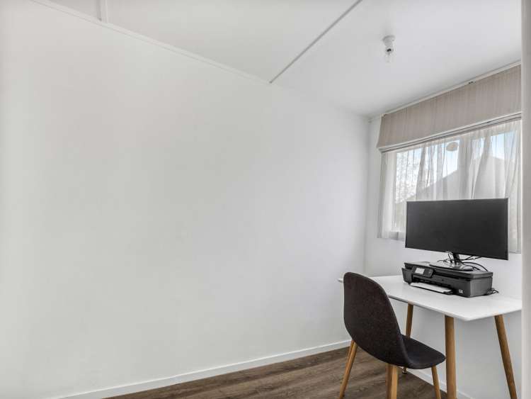 2/3 Pohutukawa Avenue Shelly Park_19