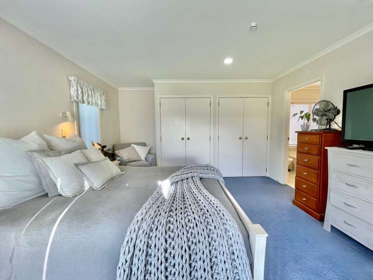 52 Sterling Gate Drive Bethlehem_9