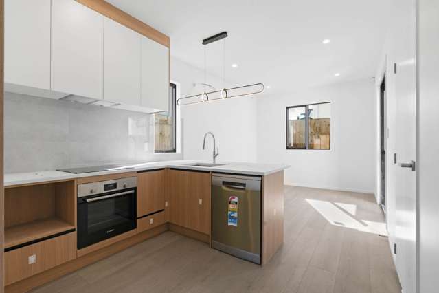 Modern Duplex Living with Space & Style!