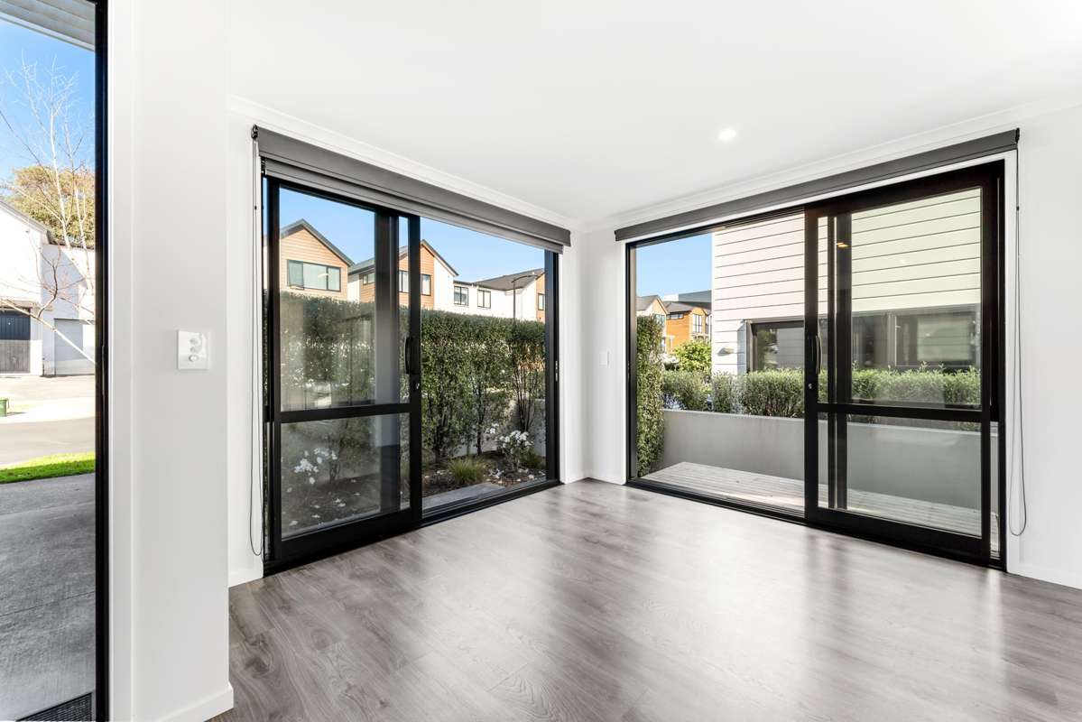 17 Seafarer Crescent_2
