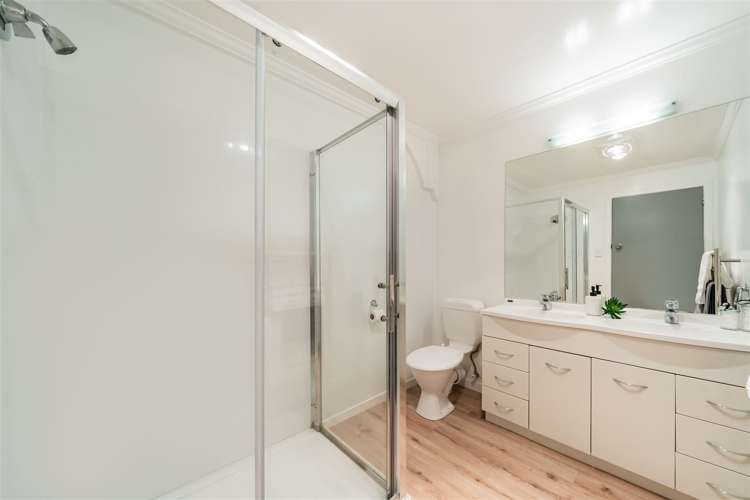 1185 Fergusson Drive Clouston Park_25