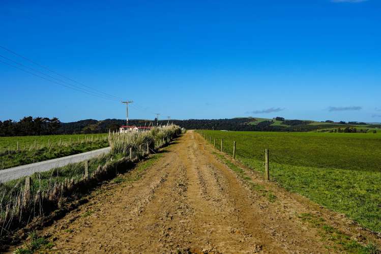 696 Jacks Hill Road Waimahaka_23
