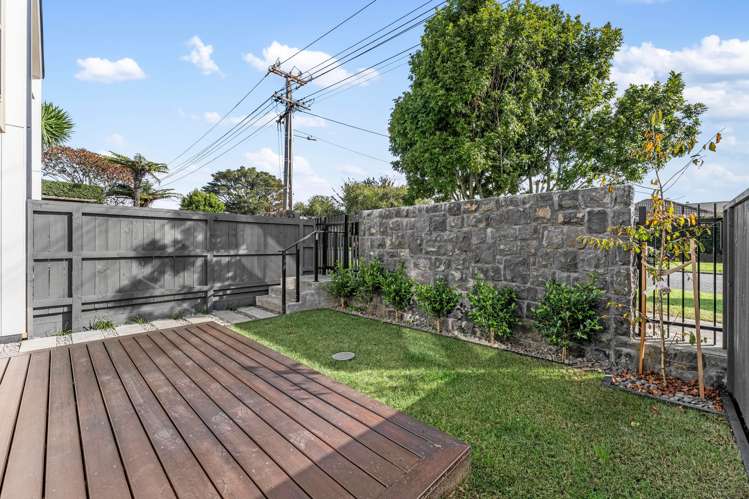 55B Tawa Road_3