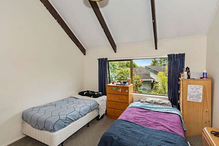 7 Longfellow Parade Glen Eden_10