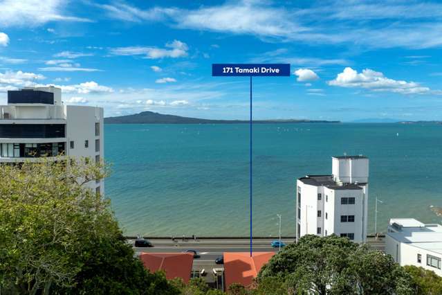 Tamaki Drive – Affordable Waterfront