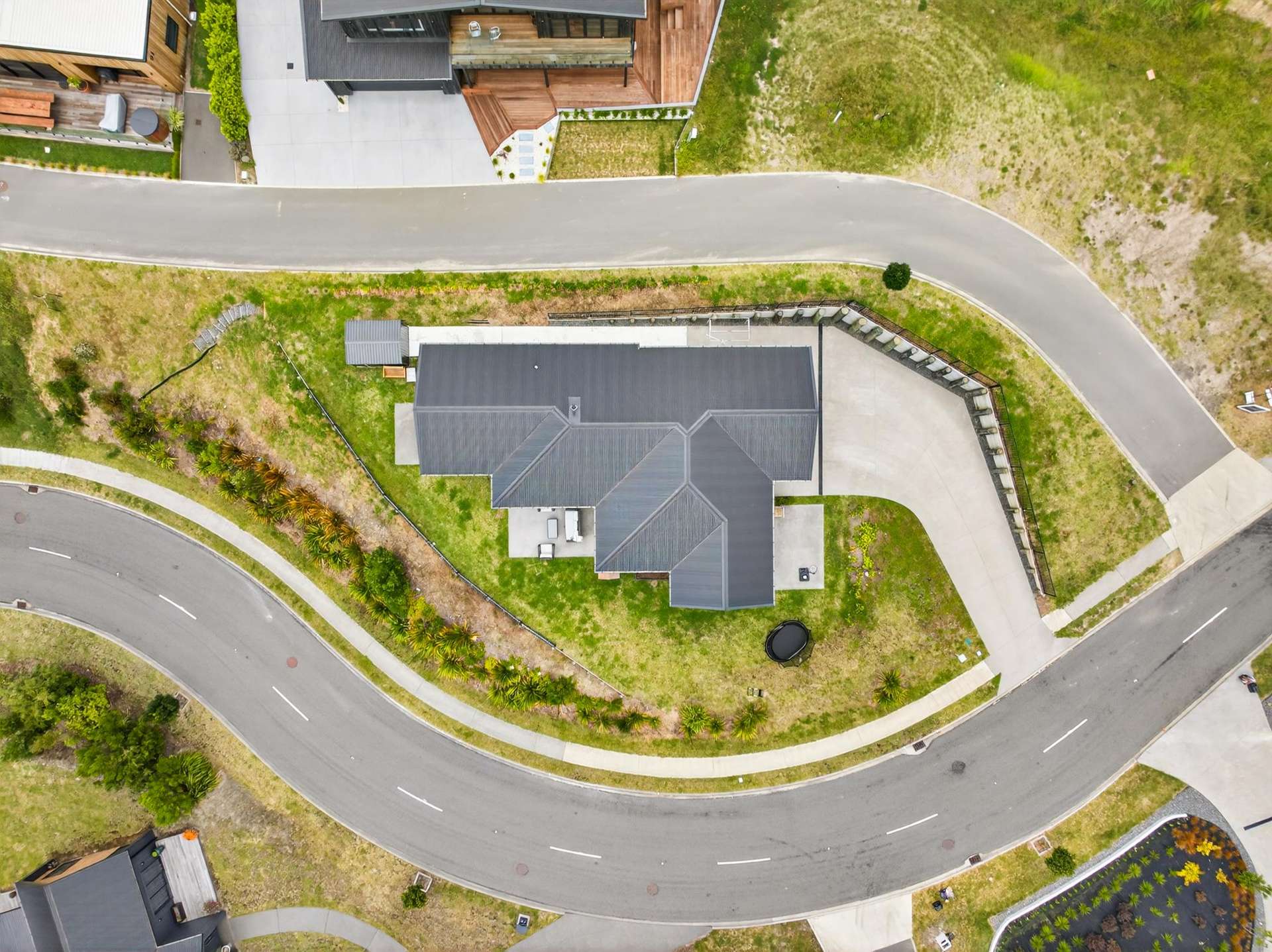 77 Oak Road Poraiti_0