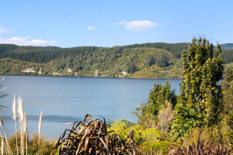 285C Whangamoa Drive Lake Rotoiti_36