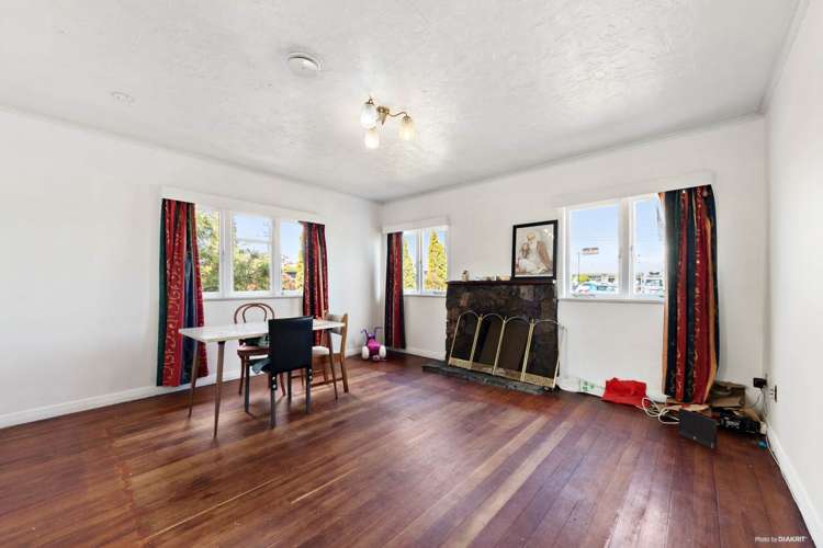 4027 Great North Road Glen Eden_12