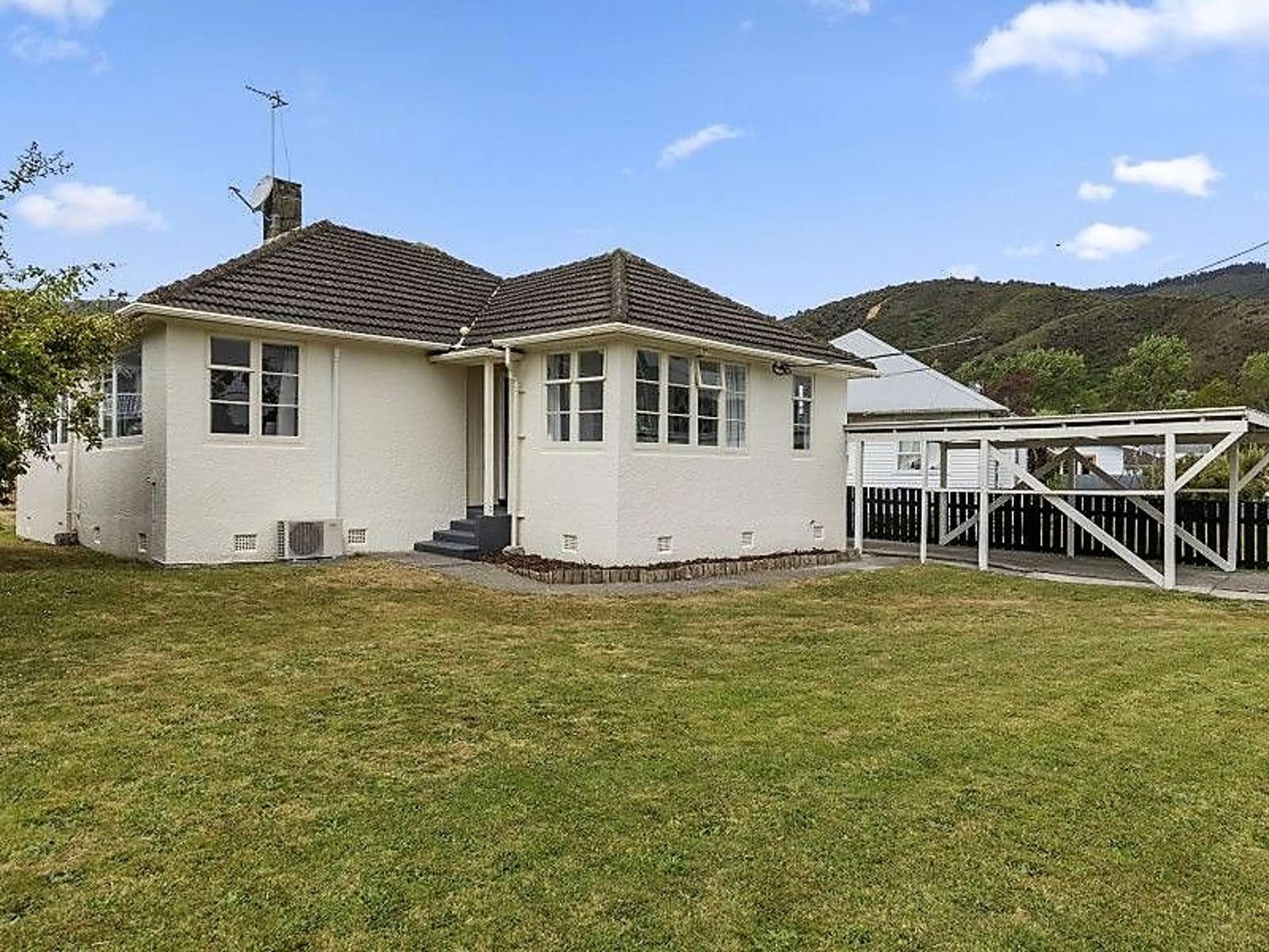 17 Strand Crescent Naenae_0