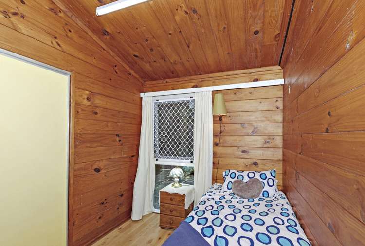 214 Woodlands Park Road Titirangi_9