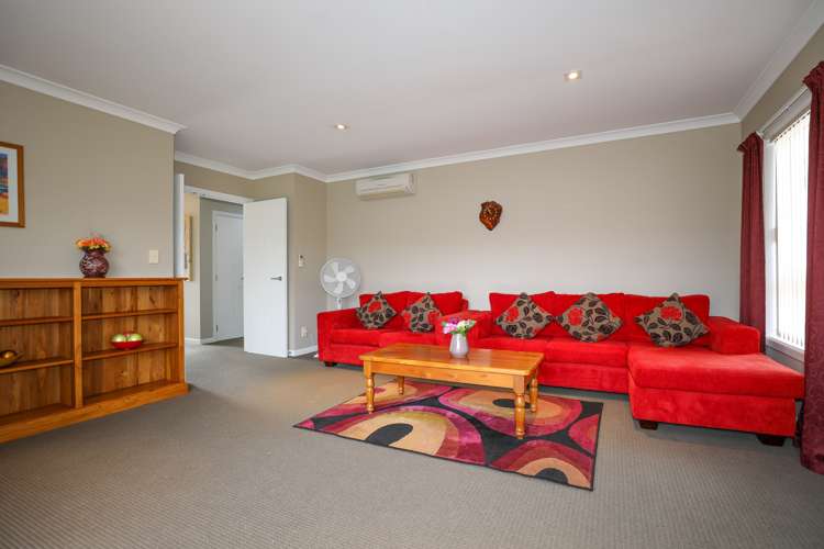 12 Devoy Drive Owhata_7