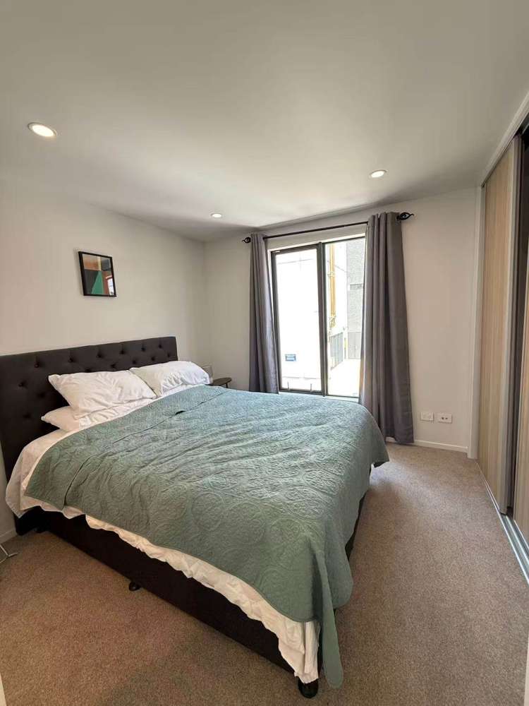 14/666B Great South Road Ellerslie_5