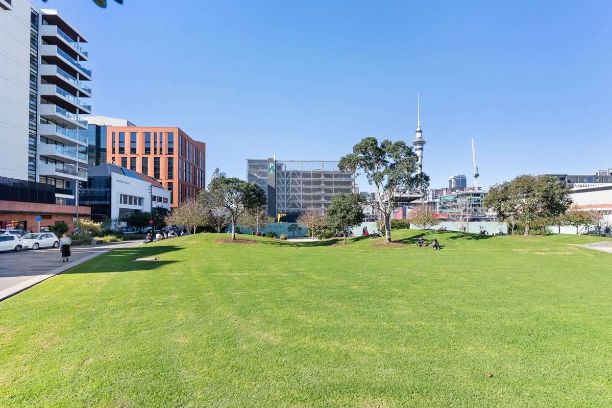 410/141 Pakenham Street West_3