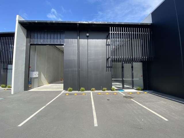 Modern Industrial Unit for Lease