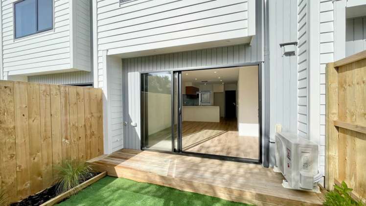 3/9 Flanshaw Road Te Atatu South_17