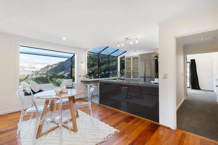 214 Fernhill Road Fernhill/Sunshine Bay_6