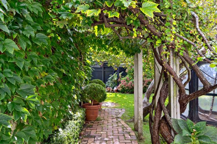 90 Iranui Road Inner Kaiti_5