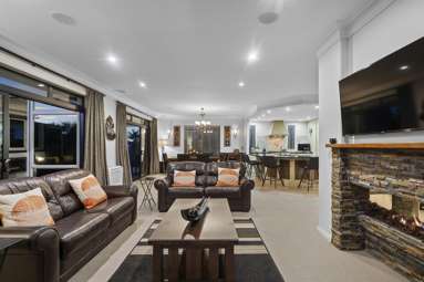 36 Contour Avenue_4