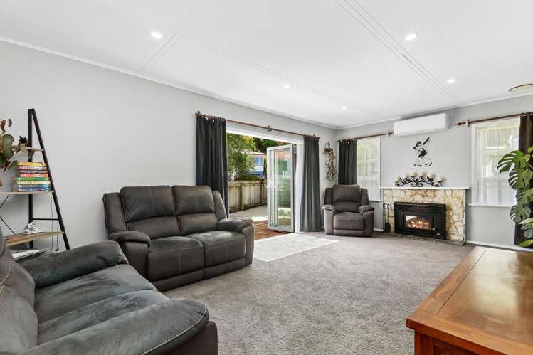 24 Petrie Street Wainuiomata_7