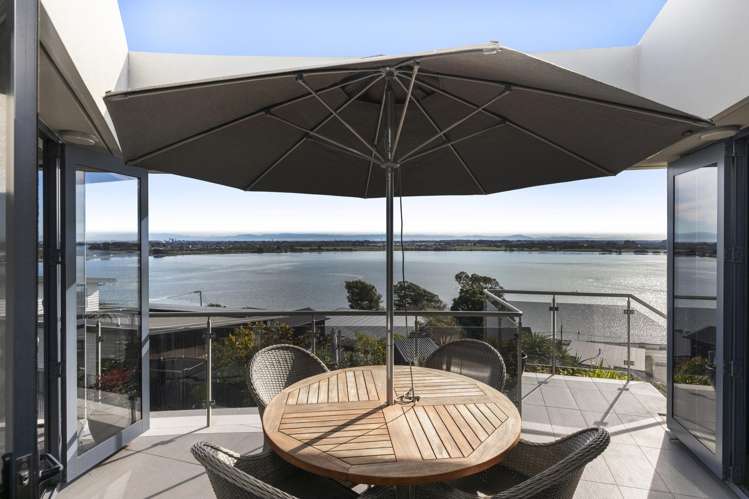 11a Te Awakura Terrace Mount Pleasant_10