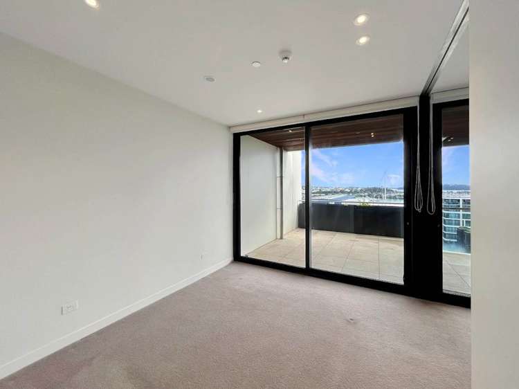 803/141 Pakenham Street West City Centre_8