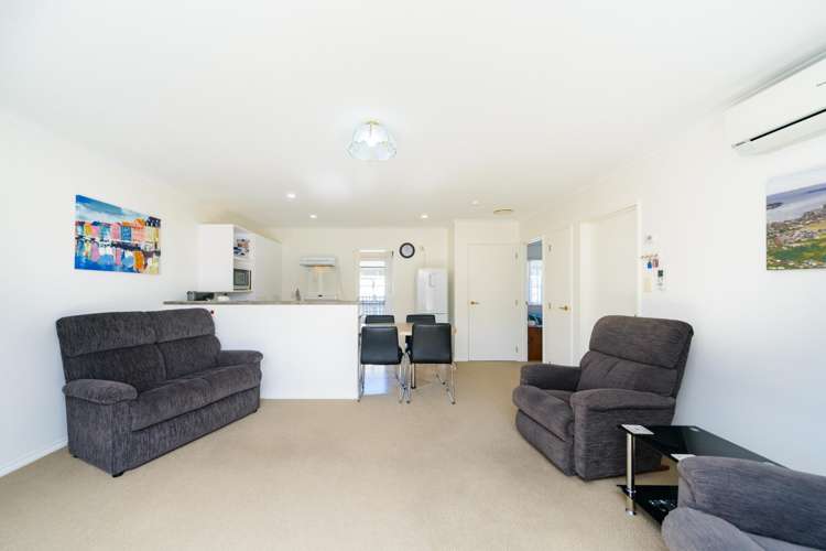 8 Foxtail Fern Kelvin Grove_8