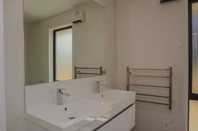 10 Hinau Crescent Kaiata_9