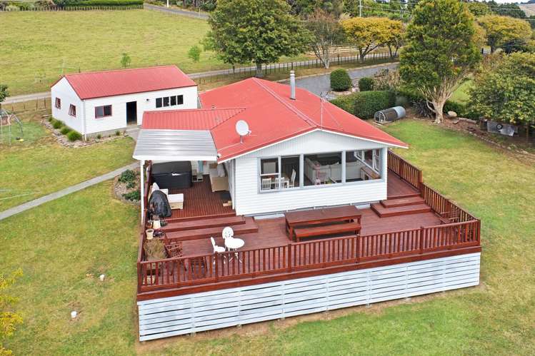 468 Pinnacle Hill Road Bombay_24