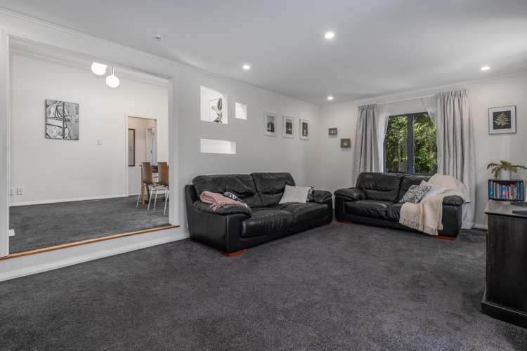 56 Tennis Court Road Raumati South_1