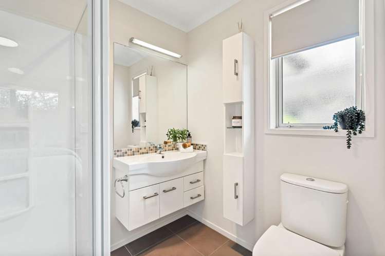 11 North Crest Drive Onerahi_15