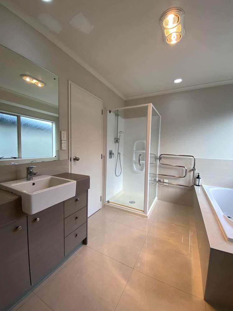 27 Brookview Drive Flat Bush_9