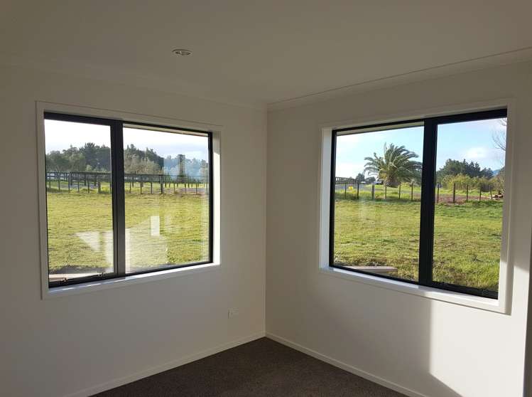 39 Ocean View Rise Ruakaka_6