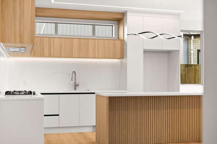 44 Furlough Road Opaheke_6
