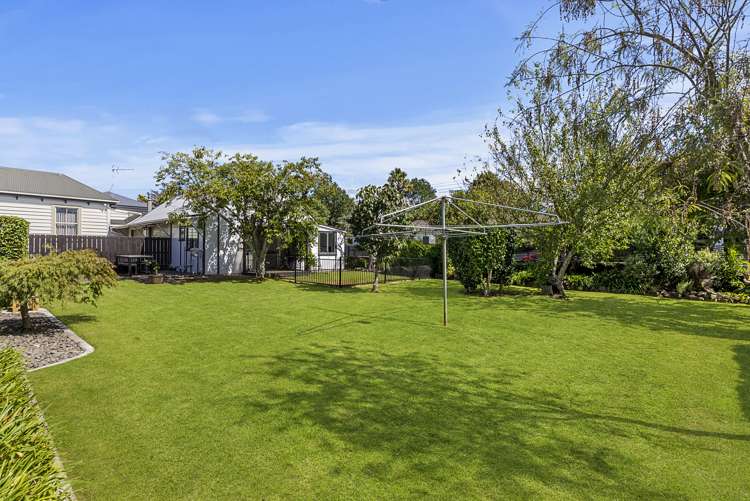 79b Beach Road Pahurehure_14