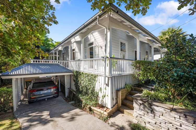 38 Ewen Alison Avenue Devonport_23