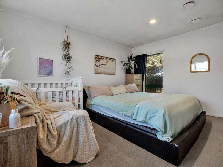 14 Bronte Place Owhata_10