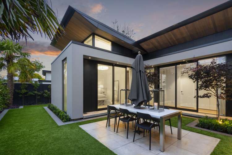 32 Queens Avenue Merivale_3