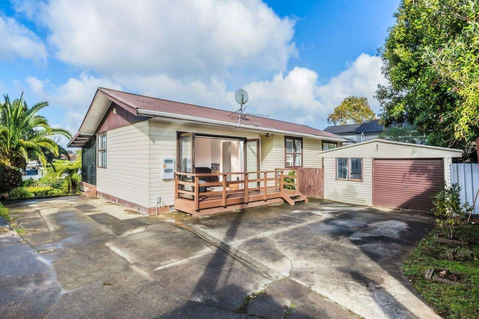9 Queen Mary Avenue New Lynn_0