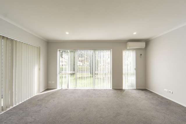 1/13 Crosher Place Hillcrest_3