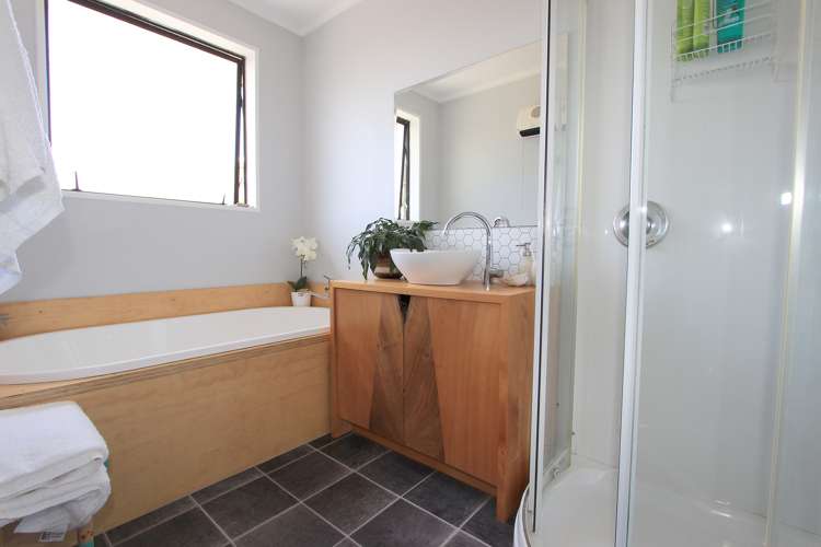 5 Rothwell Place Springlands_14