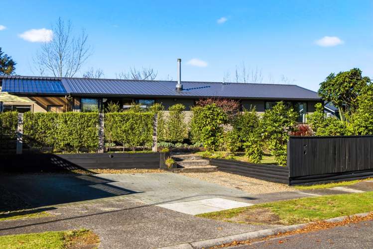 11 Armstrong Grove Hilltop_29