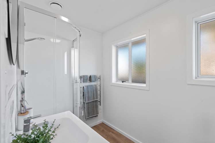 6 Ariel Place Aranui_10