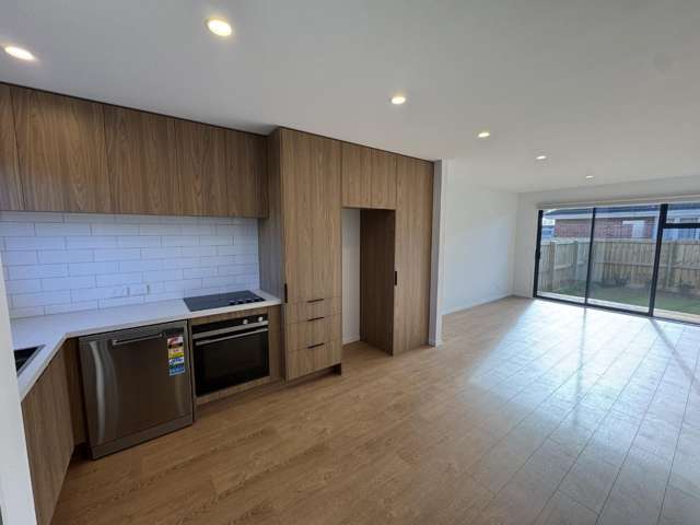 Bordesley Beauty: Brand New Townhouse in the Heart of Phillipstown