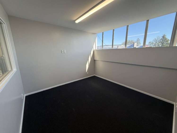 69 Treffers Road Wigram_5
